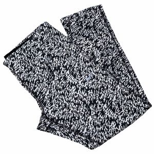 Nike Black White Capri 3/4 Athletic Leggings CC21